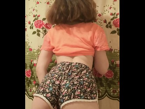 ❤️ Sexig ung babe som strippar av sig sina shorts inför kameran ❤️❌ Pornvideo at porn sv.pornohdmega.ru ☑
